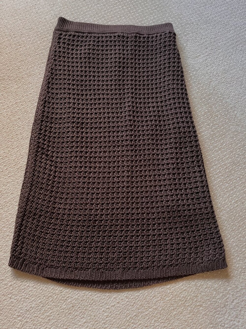NWOT - Theory open knit skirt w/liner